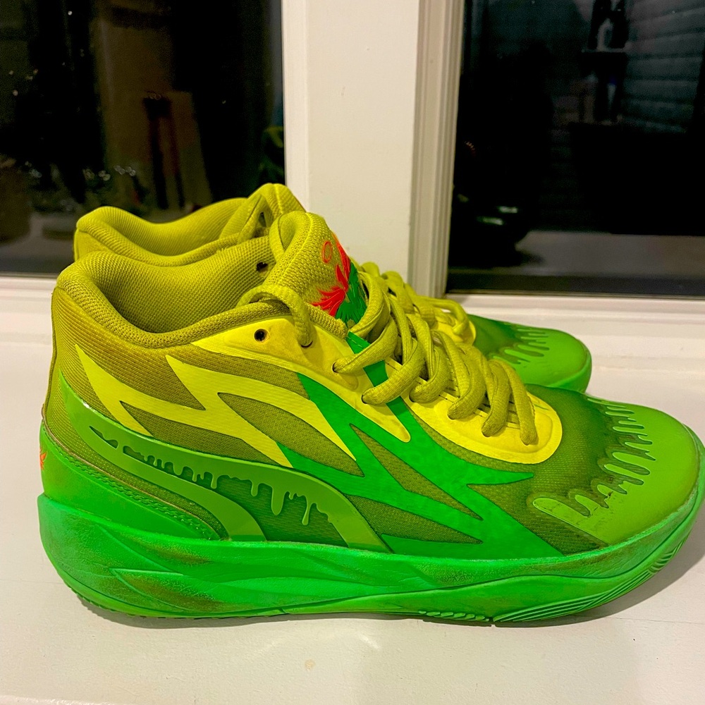 Boys Puma Mb 02 Lamelo Slime sneakers